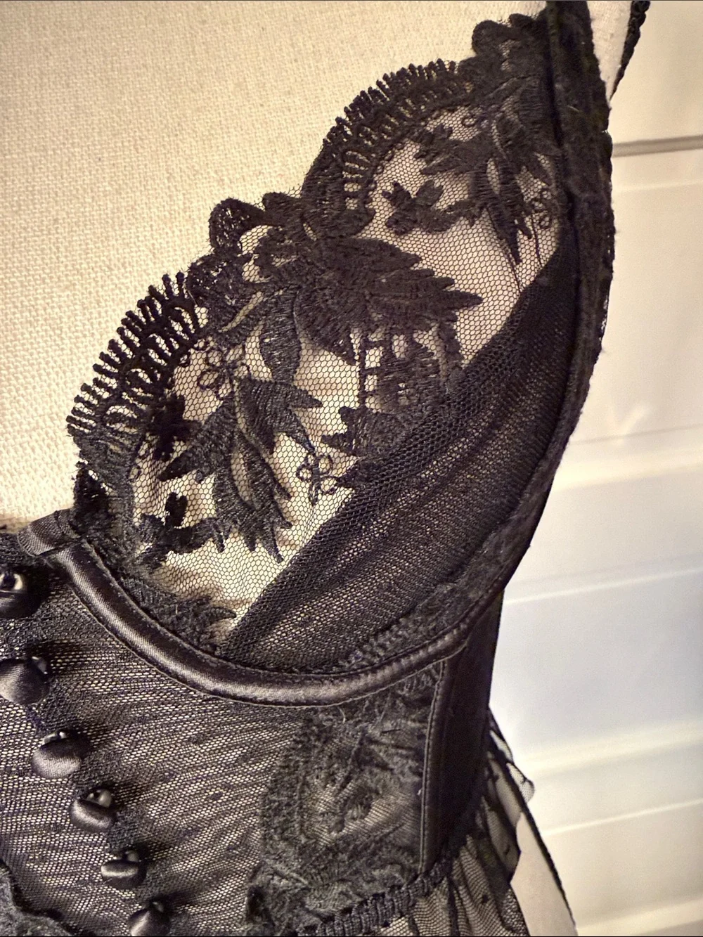 Black Lace Underwire Bustier Corset Top Ruffle Coquette Medium